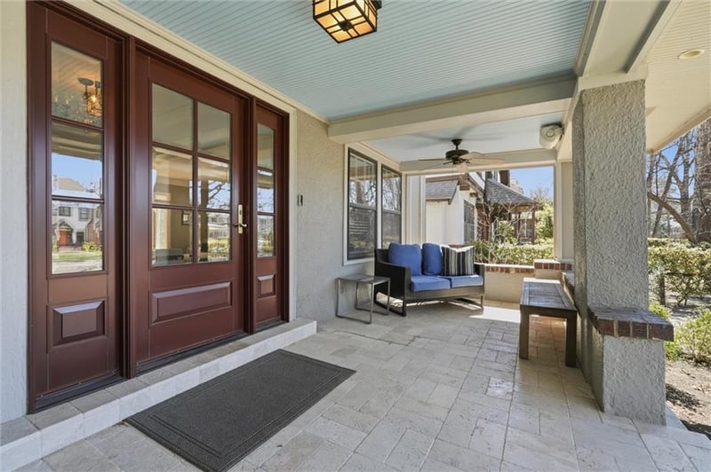 5825 Mcgee St, Kansas City, MO 64113