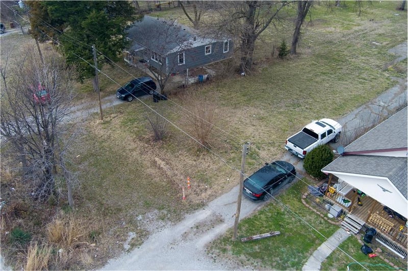 2019 Parkview Ave, St Joseph, MO 64504