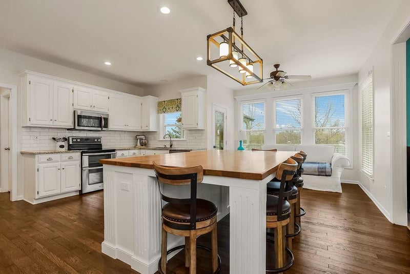 6515 147th Ter, Overland Park, KS 66223