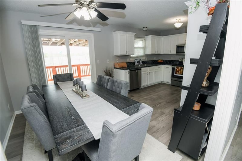 204 114th Ter, Kansas City, MO 64155