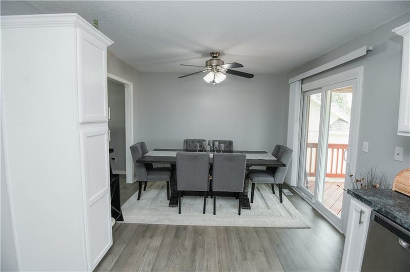 204 114th Ter, Kansas City, MO 64155