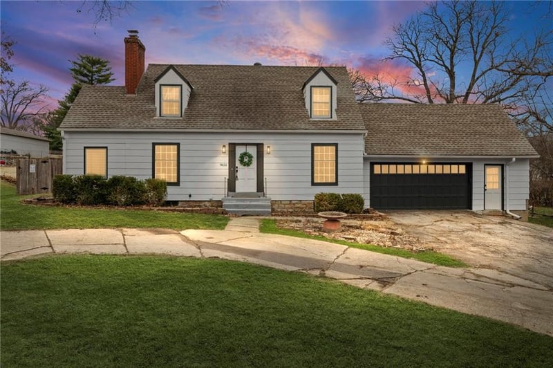 9616 Holmes Rd, Kansas City, MO 64131