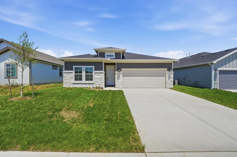 32726 W 175th Ter, Gardner, KS 66030