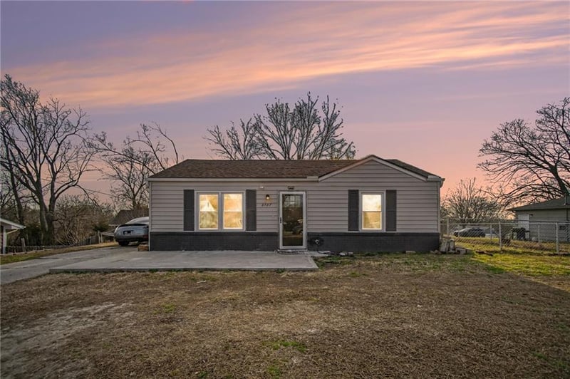 2707 64th St, Kansas City, KS 66104