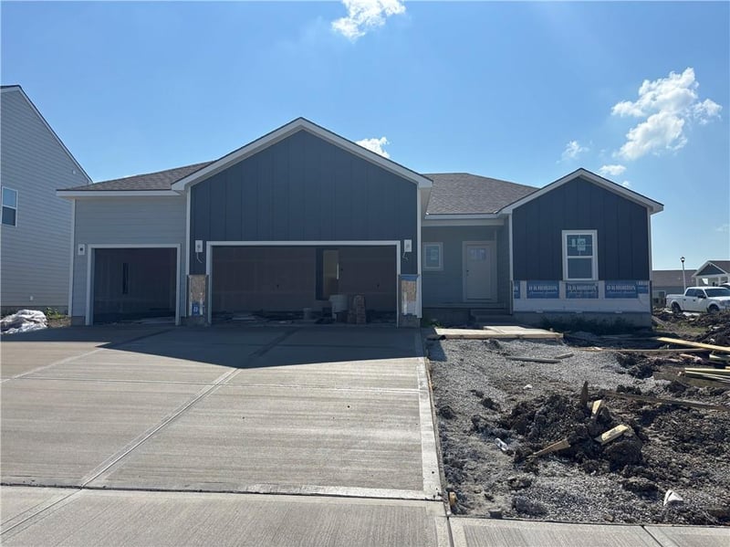 17819 Green Rd, Gardner, KS 66030