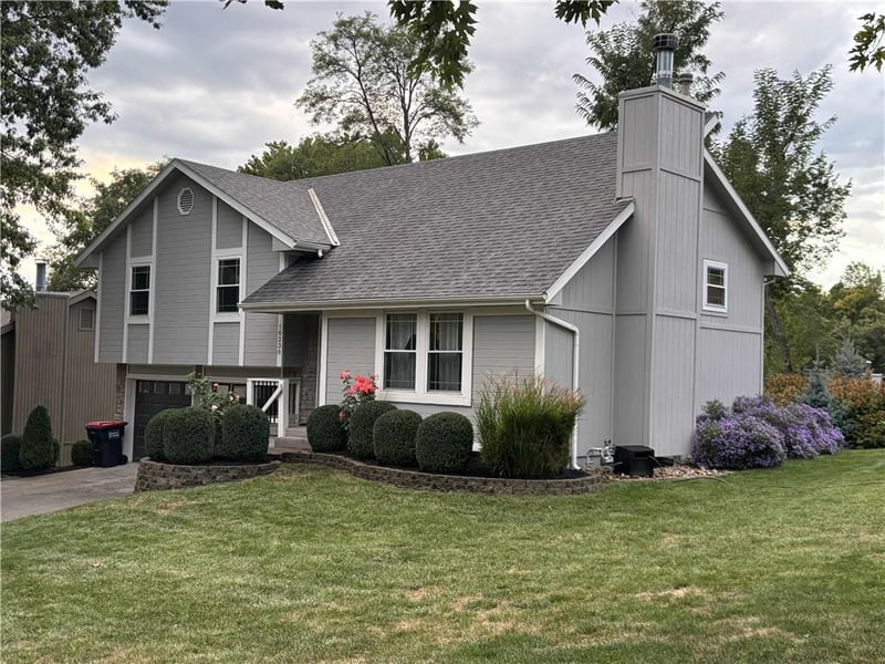 10230 57th St, Kansas City, MO 64152