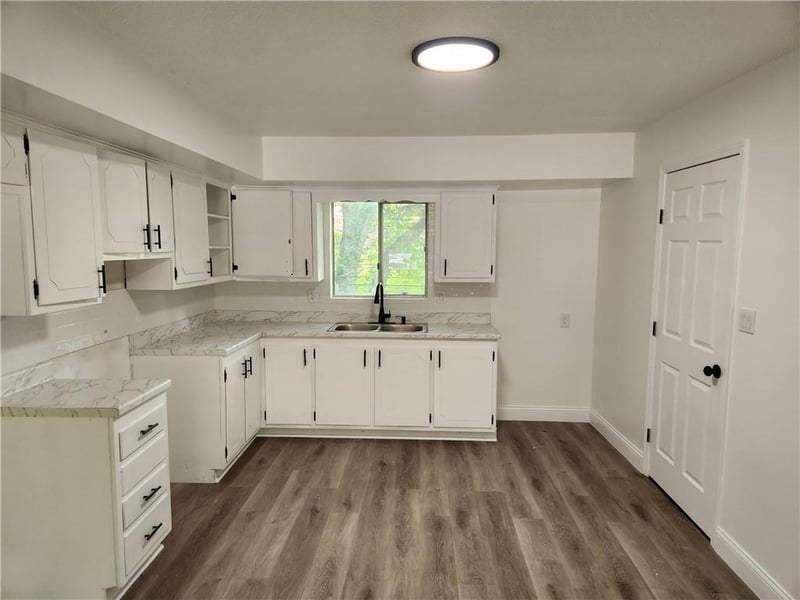 1705 76th Ter, Kansas City, KS 66112