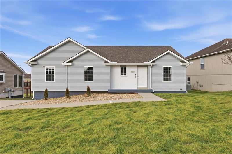 1219 Cherry St, Warrensburg, MO 64093