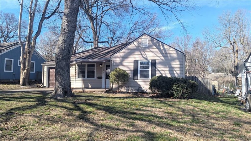 11108 57th St, Raytown, MO 64133