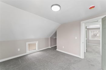 6024 Elmwood Ave, Kansas City, MO 64130