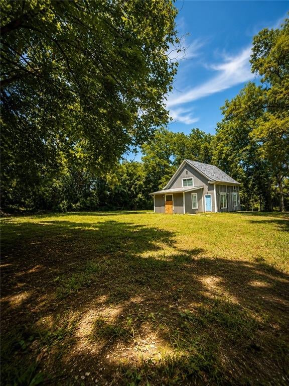 6024 Elmwood Ave, Kansas City, MO 64130