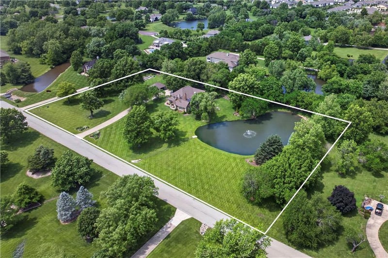 11000 W 177th Ter, Overland Park, KS 66221
