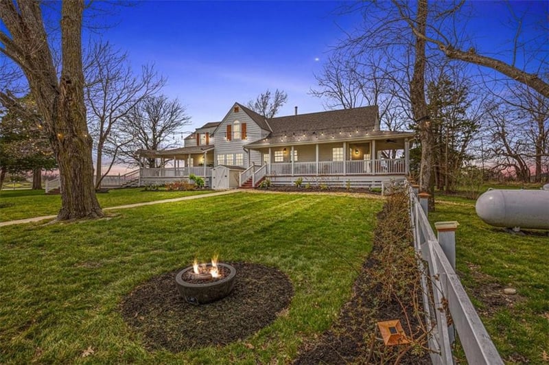 27440 W 215th St, Spring Hill, KS 66083