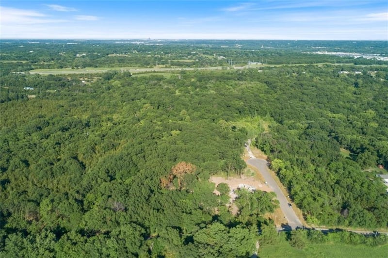 9678 Metropolitan Cir, Edwardsville, KS 66111