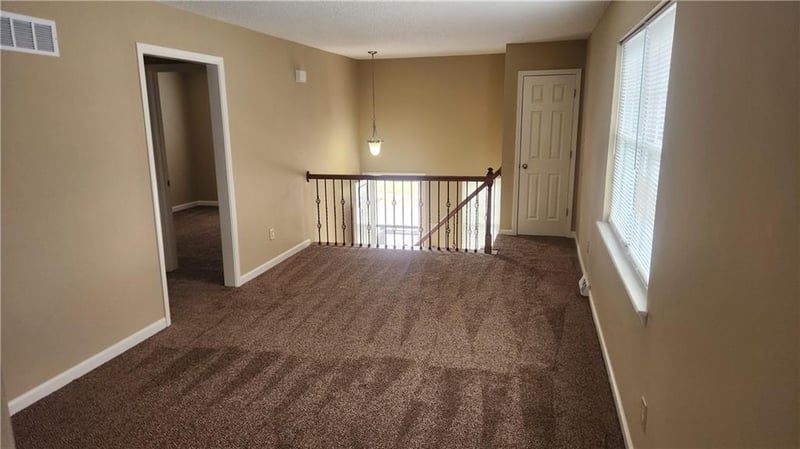 8736 N Hull Ave, Kansas City, MO 64154