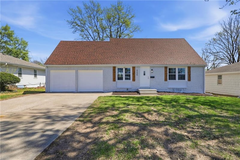 9225 Eastern Ave, Kansas City, MO 64138