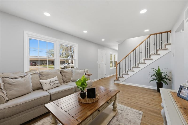 9225 Eastern Ave, Kansas City, MO 64138