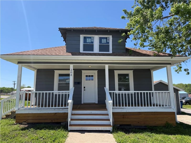 208 Camden St, Richmond, MO 64085