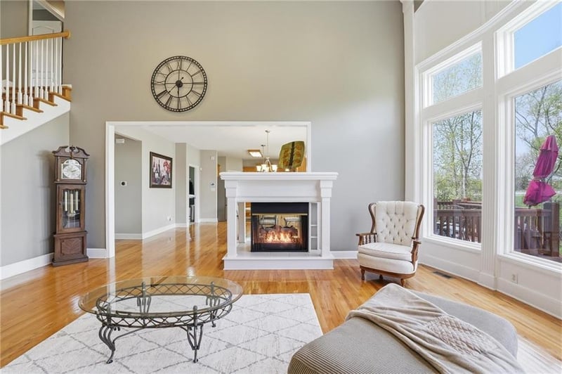 12616 Donahoo Rd, Kansas City, KS 66109