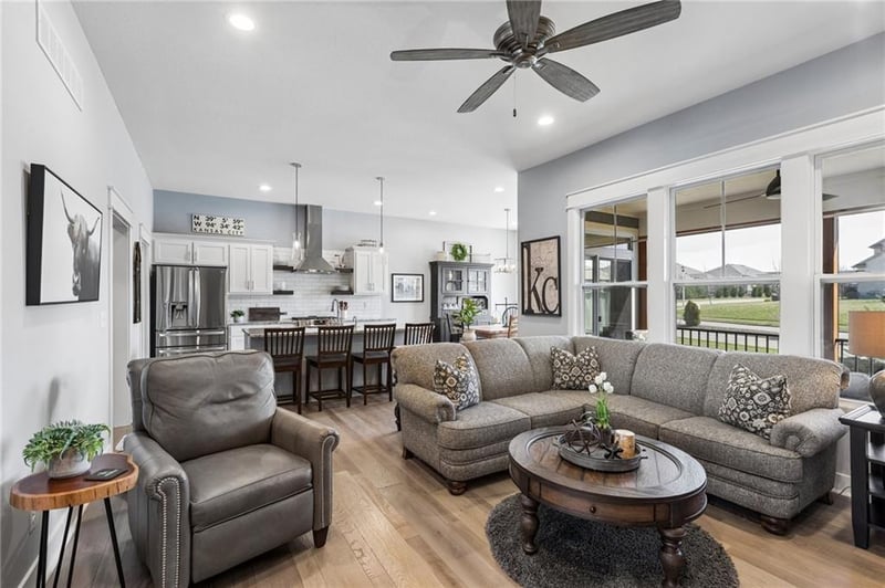 11710 Deer Run St #3, Olathe, KS 66061