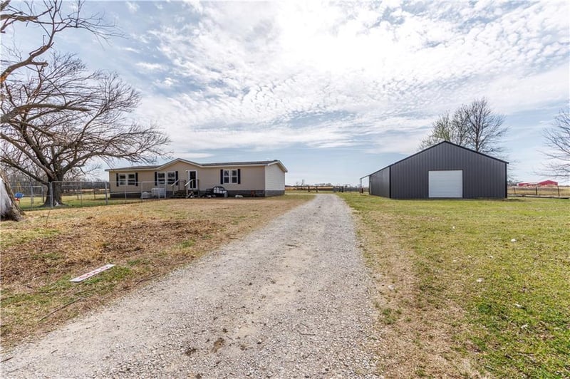 5122 Cr 4600 N/A, Cherryvale, KS 67335