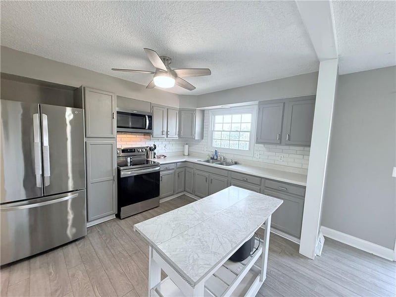 503 Elk St, Savannah, MO 64485