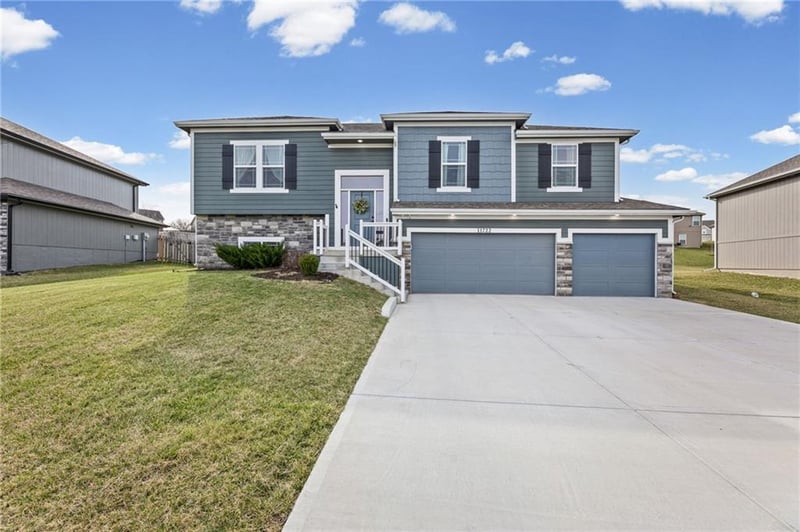 11722 Manning Ave, Kansas City, MO 64157