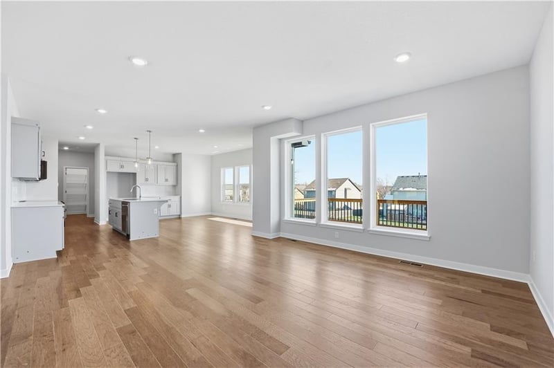 18299 166th Ter, Olathe, KS 66062