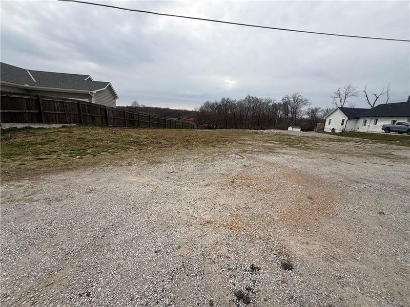 00000 Southview Dr, Liberty, MO 64068
