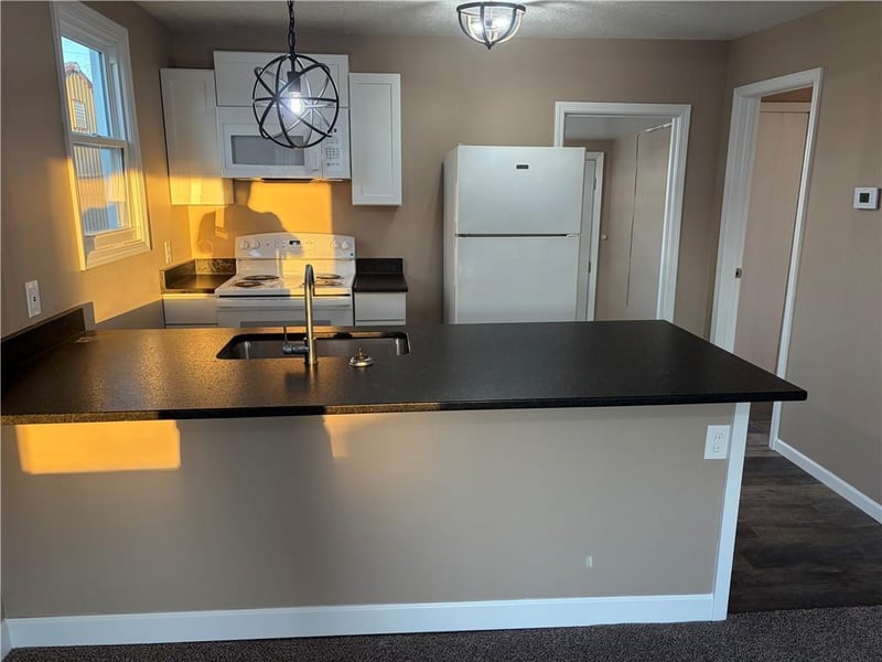 513 1st St, Osawatomie, KS 66064