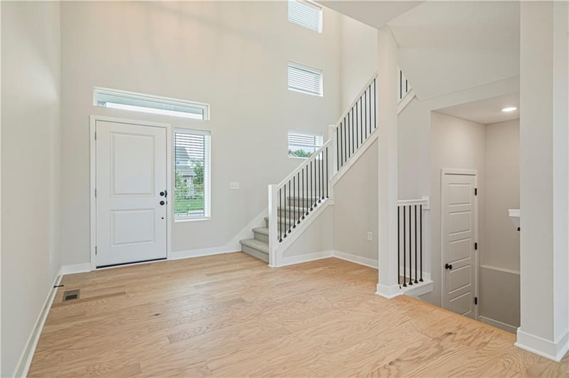 354 Chavis Dr, Blue Springs, MO 64064