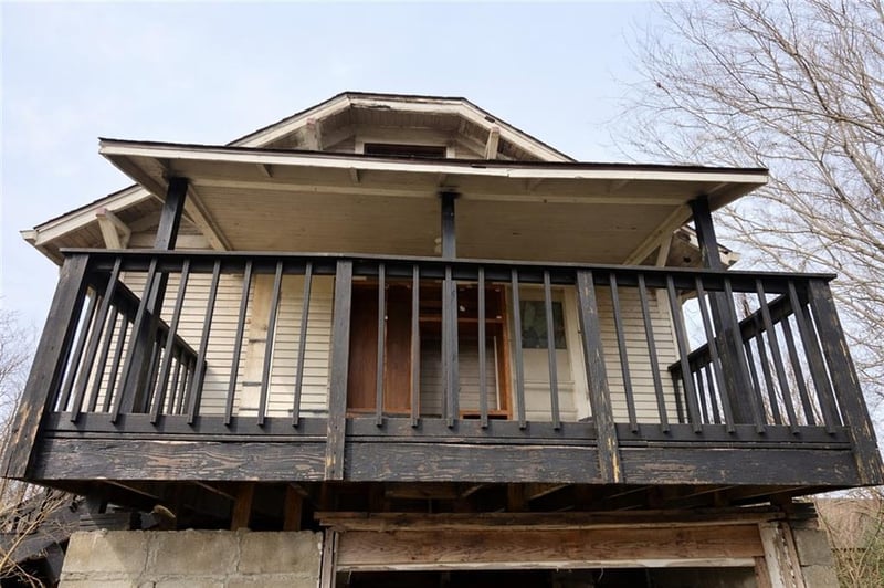 103 N Wilson Ave, Independence, MO 64050