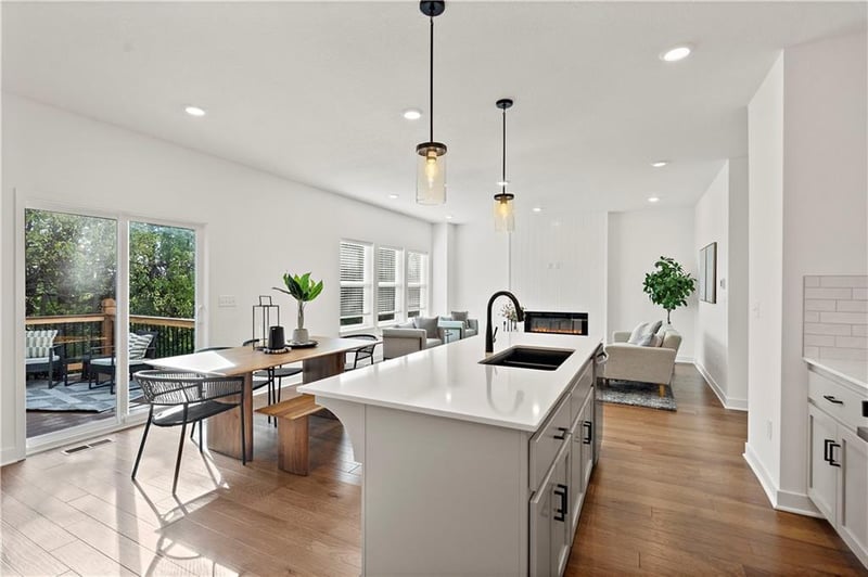 18251 166th Ter, Olathe, KS 66062