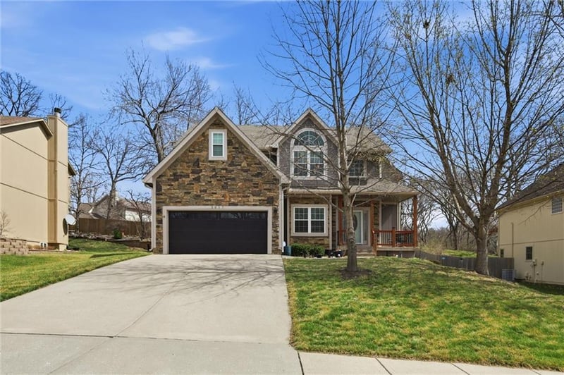 5017 Washington St, Gladstone, MO 64118