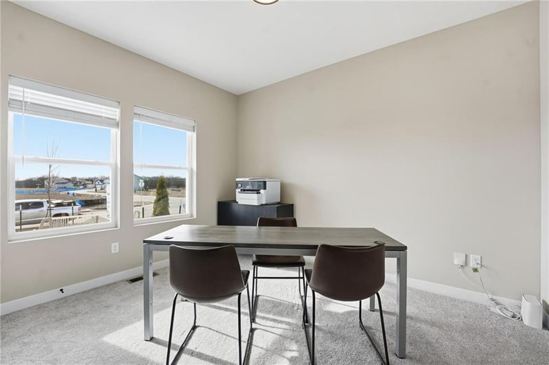 18275 166th Ter, Olathe, KS 66062