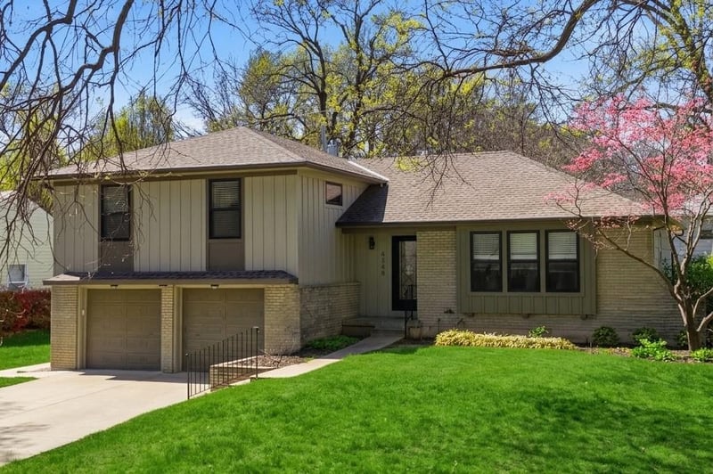 6348 Reeds Dr, Mission, KS 66202