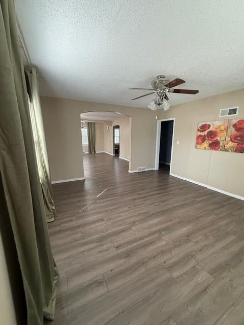 217 5th St, Burlington, KS 66839