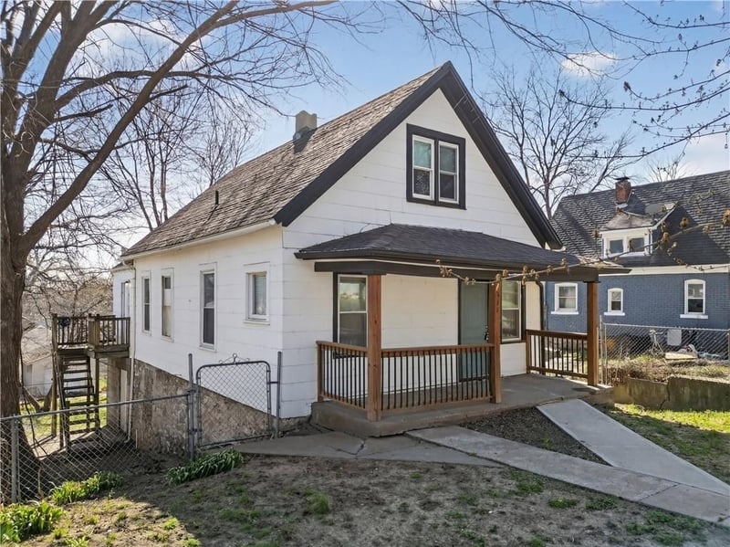 411 Lawndale Ave, Kansas City, MO 64123