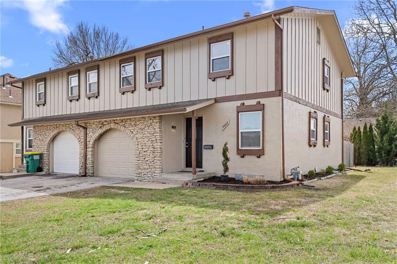 11007 W 90th Ter, Overland Park, KS 66214