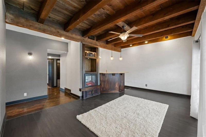 1111 46th St #22, Kansas City, MO 64112