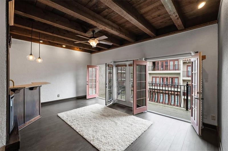 1111 46th St #22, Kansas City, MO 64112