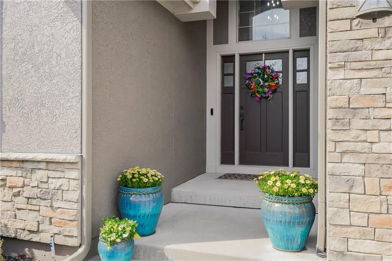 6110 103rd St, Kansas City, MO 64154