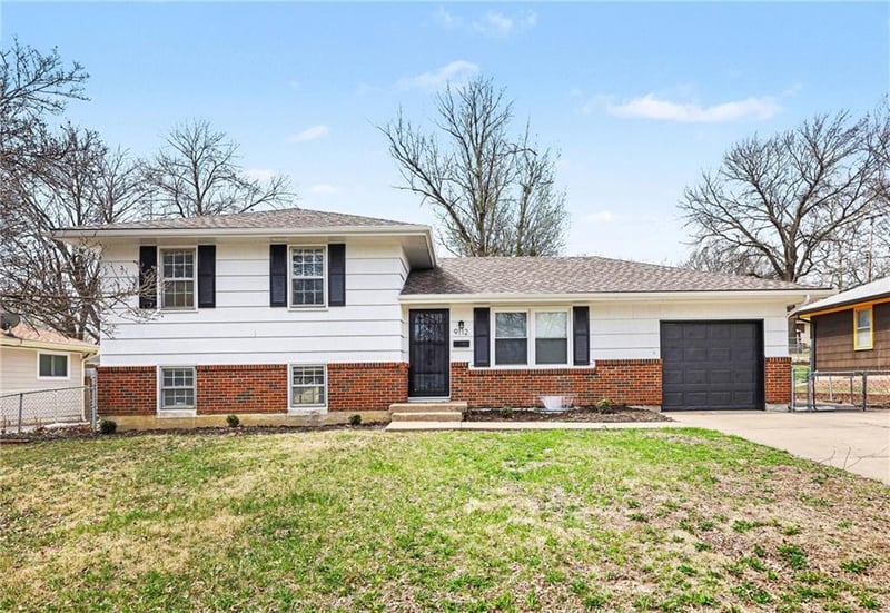 9112 Marsh Ave, Kansas City, MO 64138