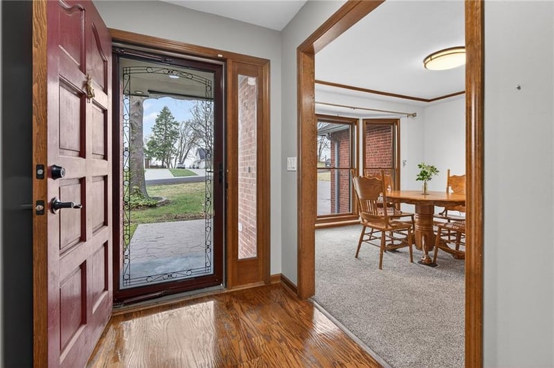 2103 NE 85th Rd, St Joseph, MO 64507