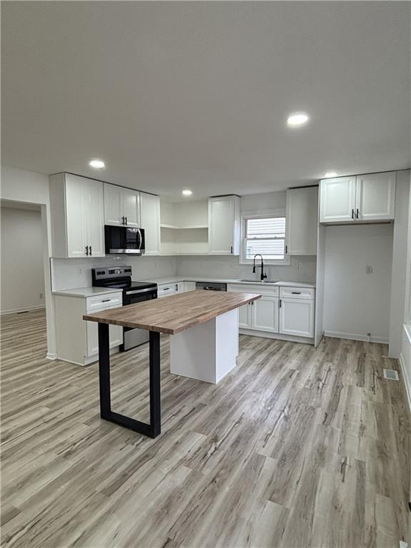 7637 Stoddard Ave, Kansas City, MO 64152