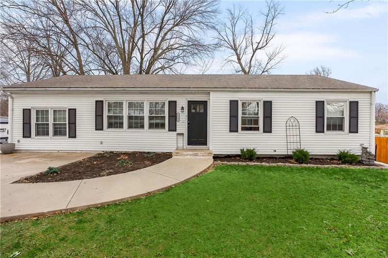 5113 Wayne Ave, Kansas City, MO 64118