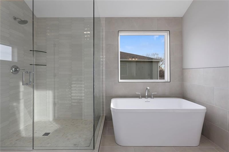 13309 179th St, Overland Park, KS 66013