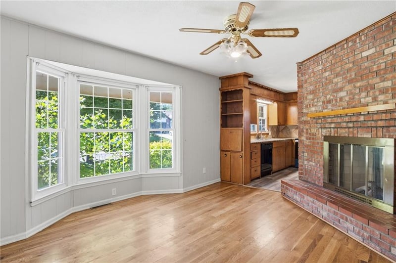6305 Ralston Ave, Raytown, MO 64133