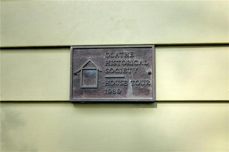513 Water St, Olathe, KS 66061