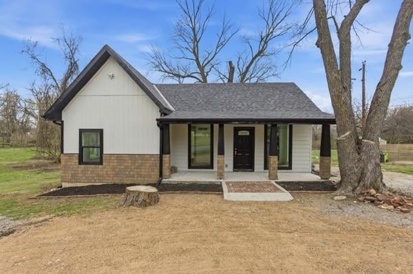 7801 Stover Ln, Kansas City, KS 66109